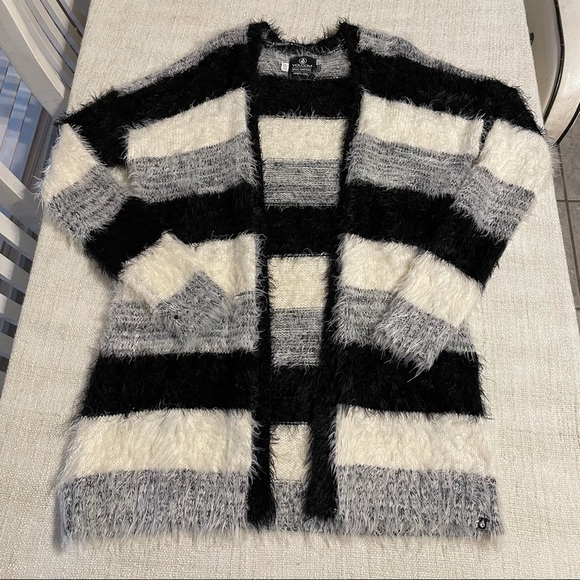 Volcom Women’s Fuzzy Open Front Sweater - Picture 7 of 16